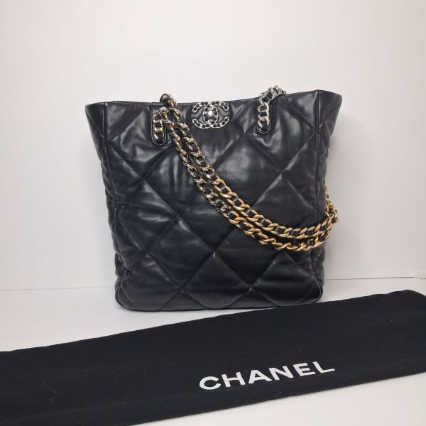 Chanel Black Quilted Chain Tote Bag