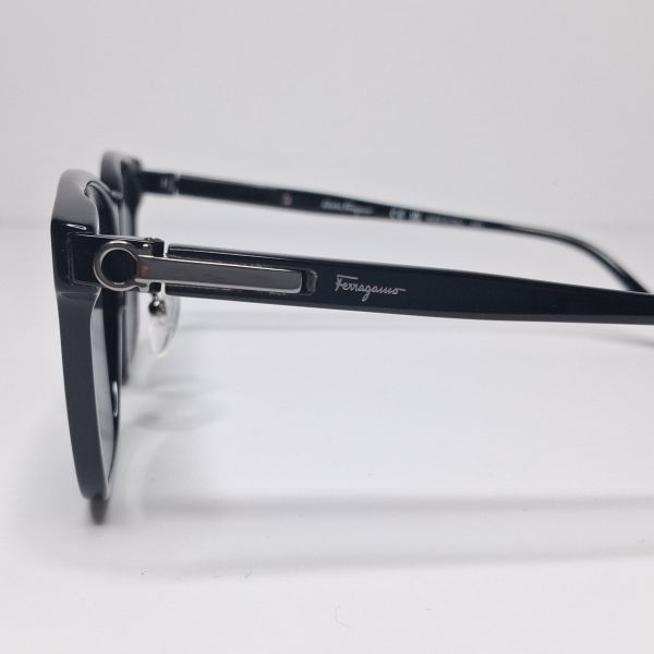 Salvatore Ferragamo SF1052SLB Round Sunglasses
