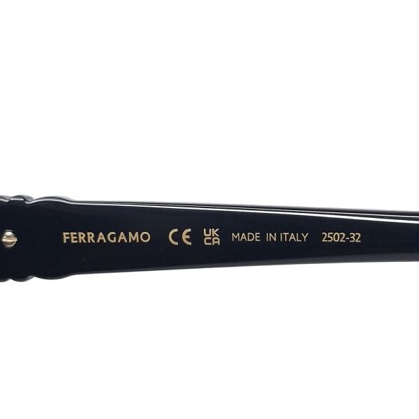 Salvatore Ferragamo Black Round Sunglasses, Gancini Hardware