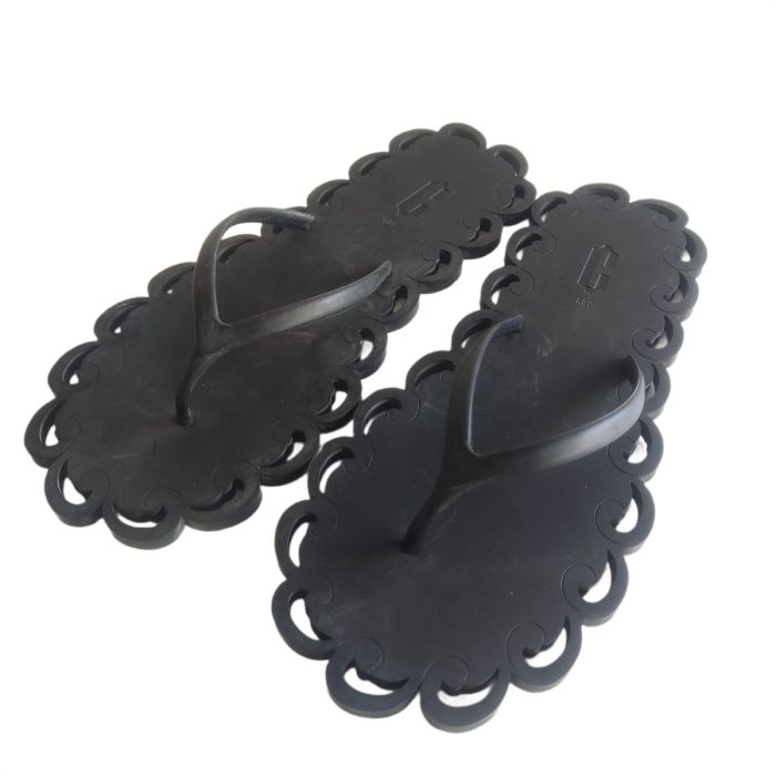 Carlotha Ray Flip flops