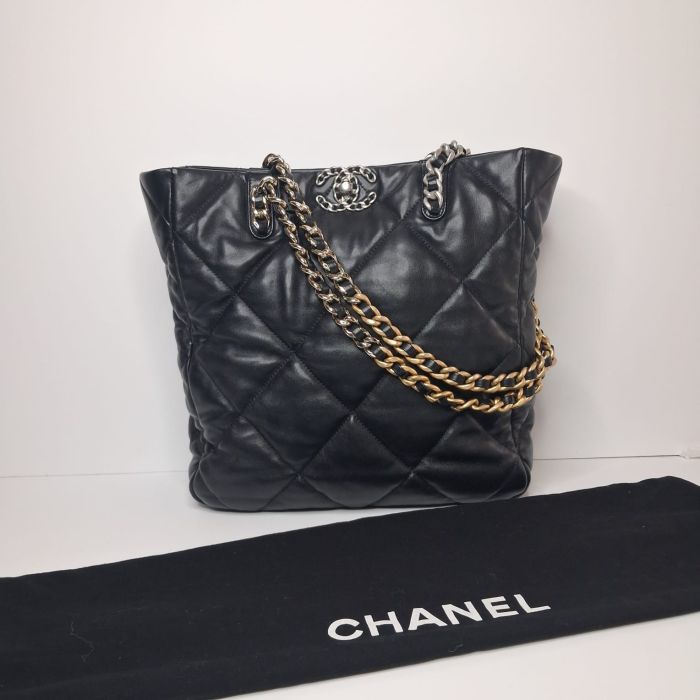 Chanel Black Quilted Chain Tote Bag