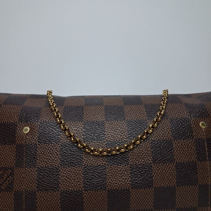 Louis Vuitton Damier Ebene Favorite Clutch