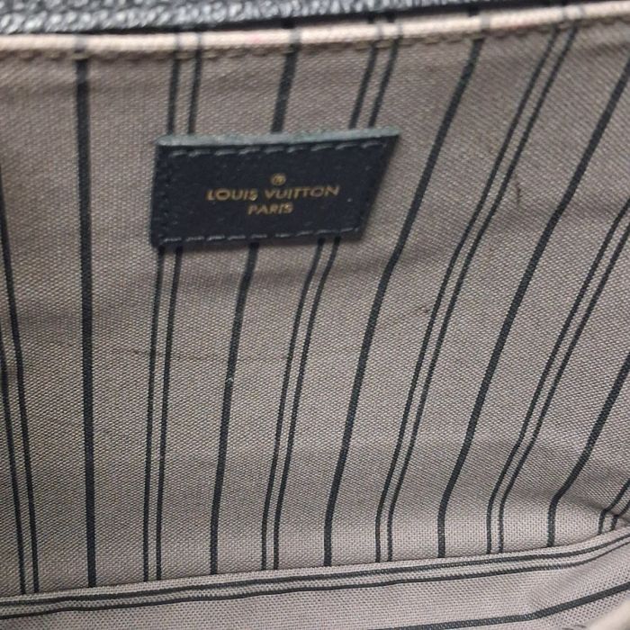 Louis Vuitton Pochette Metis Empreinte