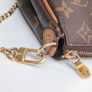 Louis Vuitton Eva Clutch