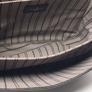 Louis Vuitton Pochette Metis Empreinte