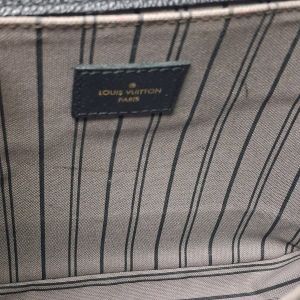 Louis Vuitton Pochette Metis Empreinte