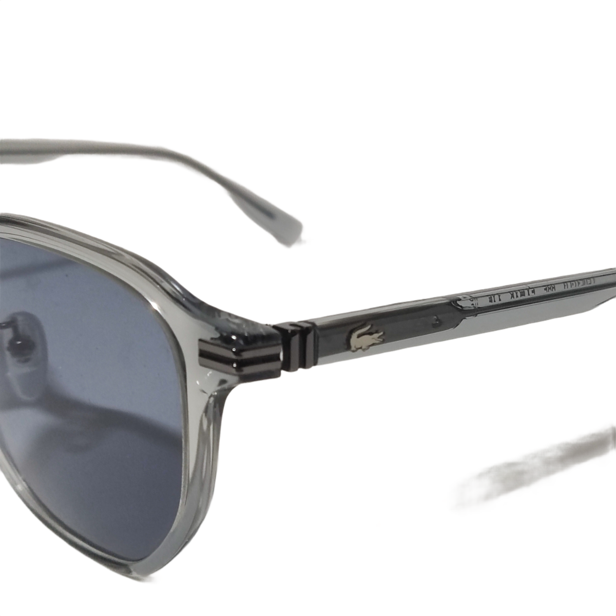Lacoste L6051SLB sunglasses - Flip