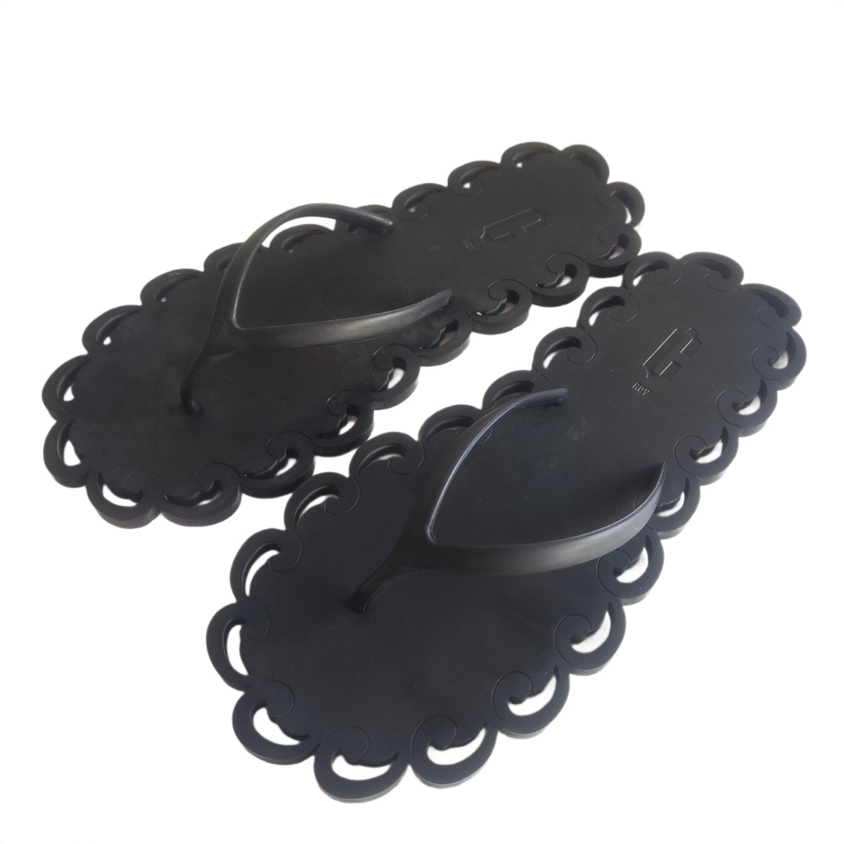 Carlotha Ray Flip flops
