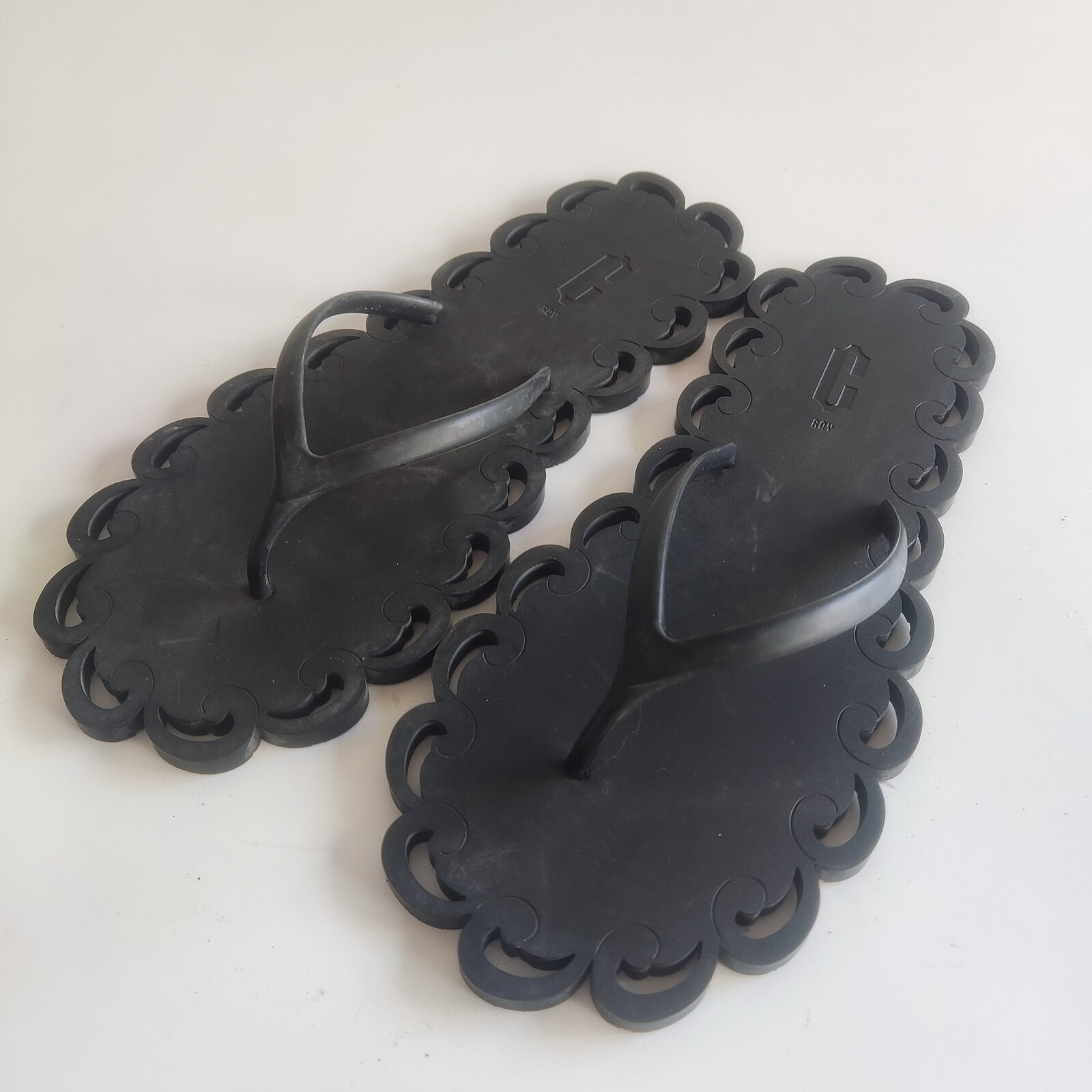 Carlotha Ray Flip flops