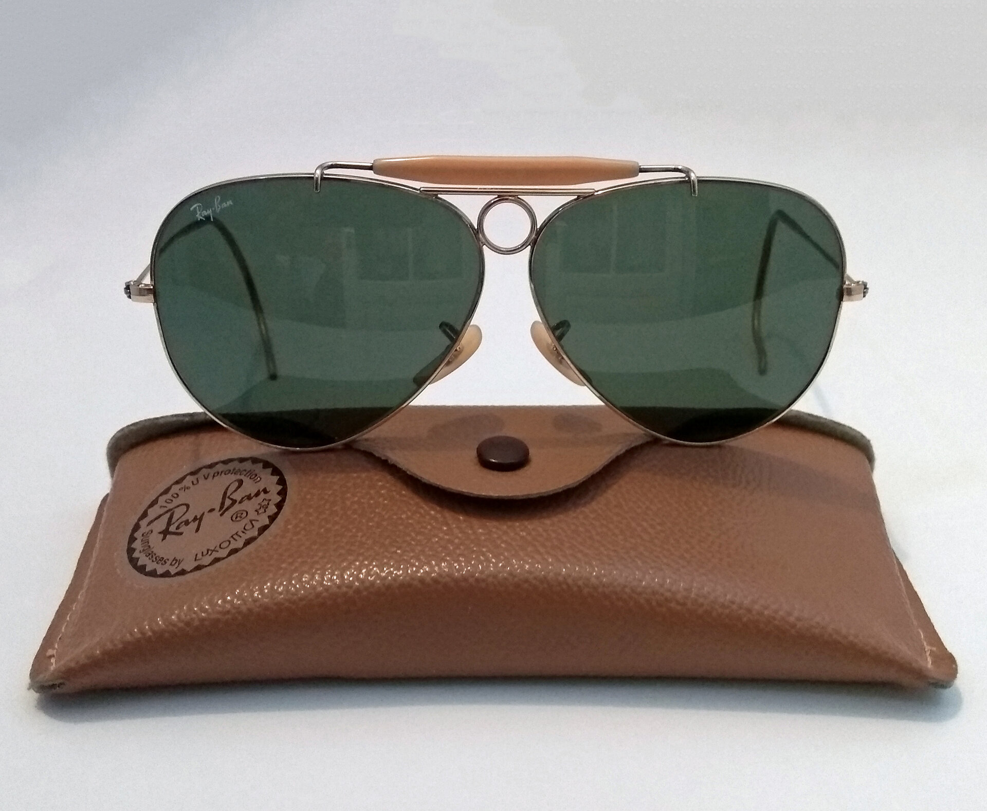 Ray-Ban