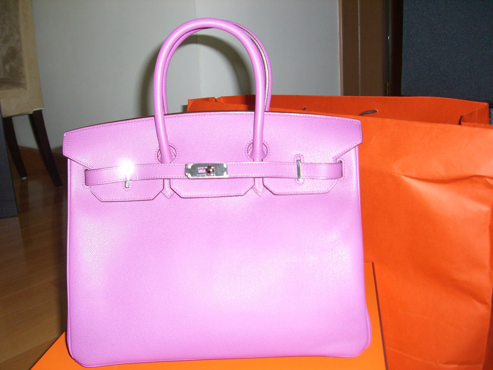 Hermès Birkin 35 front view with its orange box
